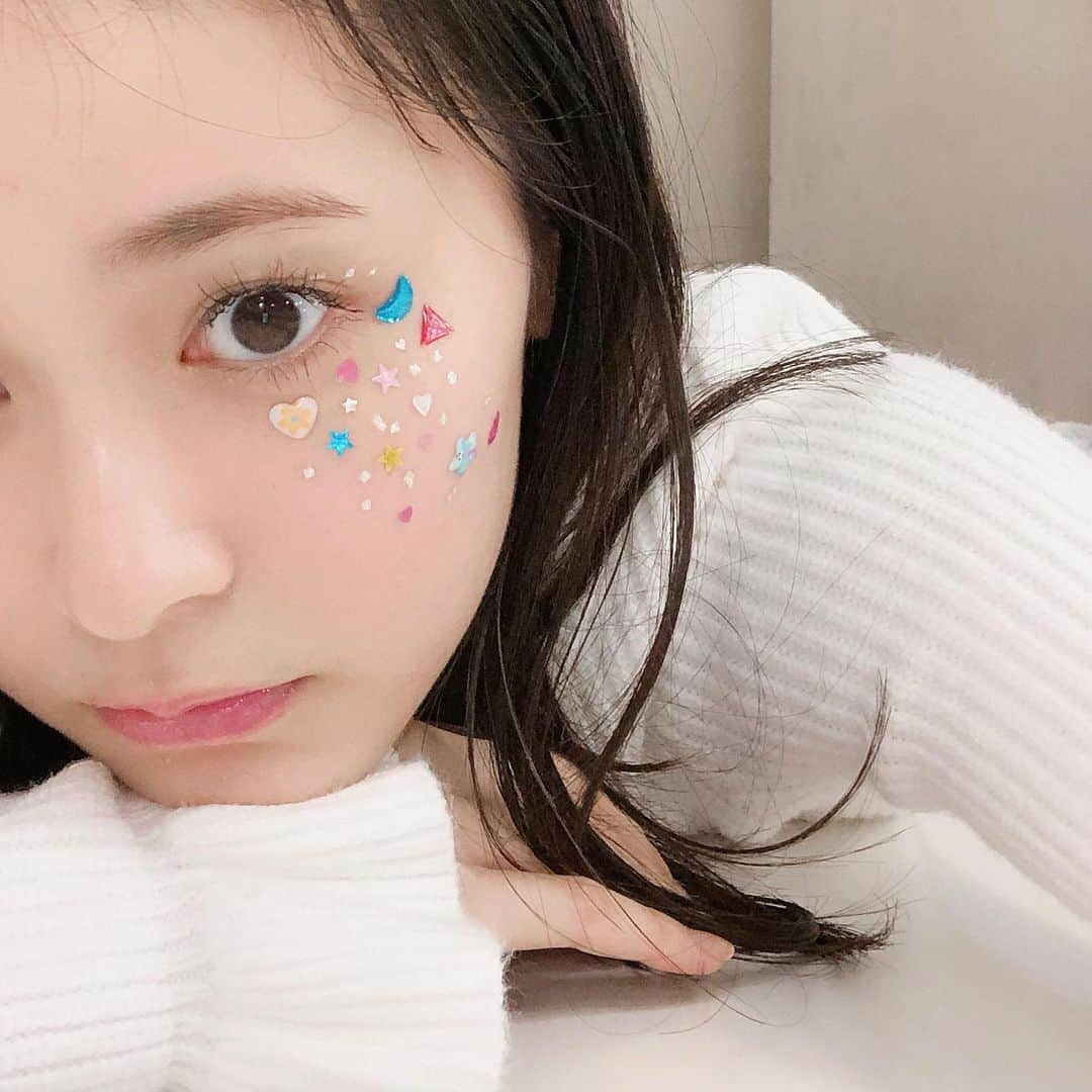 久間田琳加さんのインスタグラム写真 - (久間田琳加Instagram)「テレビのお知らせです📺 3/22(日) 夜10時放送の、テレビ東京 『有吉ぃぃeeeee！』に出演します！ 有吉さん、アンガールズ田中さん、タカアンドトシさん、本間朋晃さんと、 釣りスピリッツで対戦しました🎣🎮 ぜひご覧ください！ #有吉eeeee #テレビ東京　#テレ東」3月20日 21時52分 - rinka_kumada0223