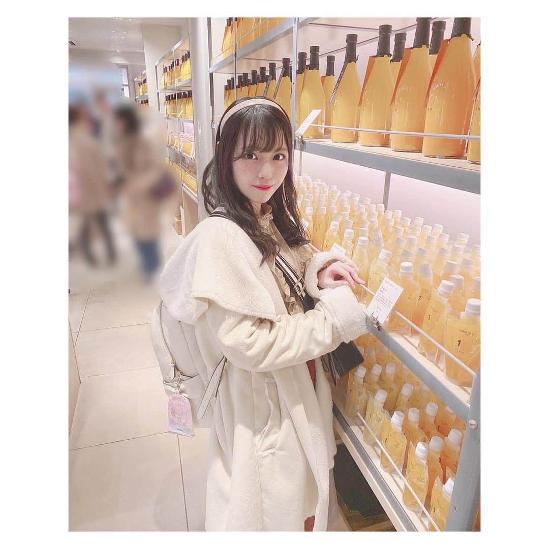 岩田陽菜さんのインスタグラム写真 - (岩田陽菜Instagram)「大きいみかんジュース🍊🧡﻿ ﻿ ゼリーもいっぱいだった☺️🍊🍊﻿ ﻿ ﻿ ﻿ #みかん#🍊#orange#みかんジュース#orangejuice#ゼリー#船#旅行#瀬戸内海汽船#松山#愛媛#愛媛旅行#愛媛カフェ#道後#10FACTORY#fruits#カチューシャ#イヤリング﻿ #outer #cecilmcbee#コーデ#ヘアアレンジ#巻き髪」3月20日 22時01分 - hina_naso_stu48