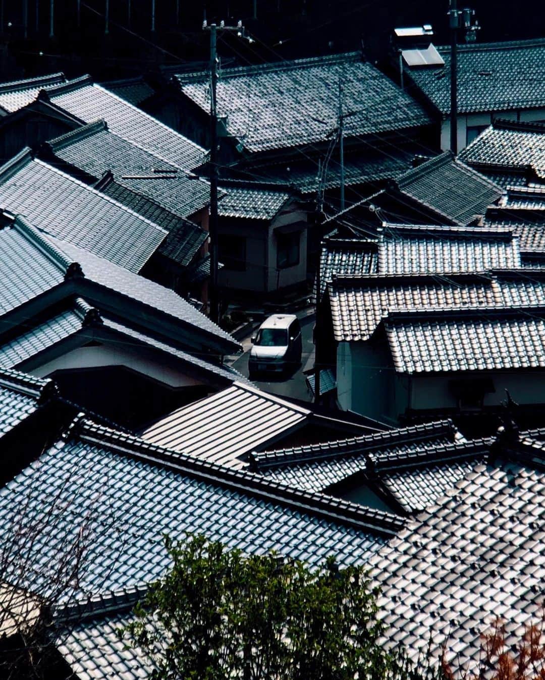 Koichiさんのインスタグラム写真 - (KoichiInstagram)「| Seaside town . . #BeautifulJapan #伊根の舟屋 #海の京都 #Kyoto . #ShotOniPhone Attachment lens by @tokyo_grapher #TG_Tele #ShotOn_TG .」3月20日 22時23分 - koichi1717