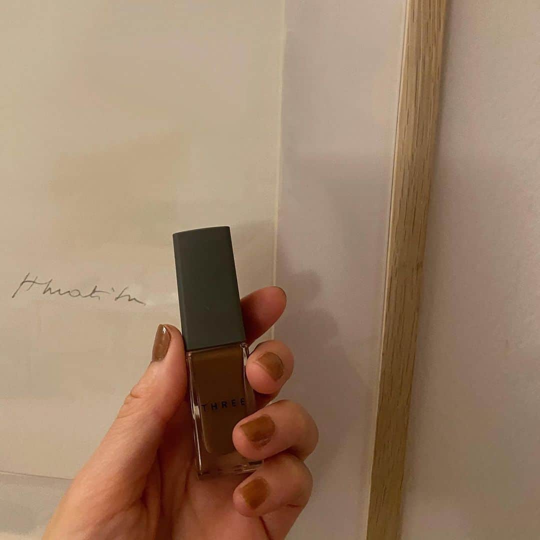 松本恵奈さんのインスタグラム写真 松本恵奈instagram 明日はりここの卒園式なのでハゲハゲだけど見て見ぬふりをしていたネイルを塗り直しております 笑 最近 買ったthreeの102番 シックでいい感じ 私は薄く一度塗りくらいが好きだな Three Nail 3月21日