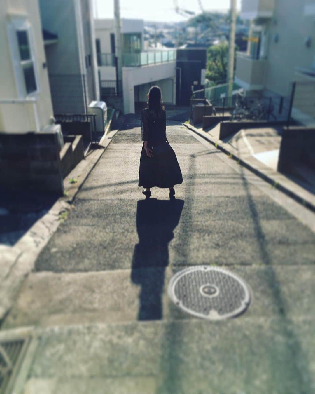 山崎丹奈さんのインスタグラム写真 - (山崎丹奈Instagram)「. 友達のおめでたい日でした。 幸せのお裾分けをありがとう。 末長くお幸せに。 手書きメッセージってすっごく嬉しいね。。。」3月21日 0時36分 - ninayamazaki