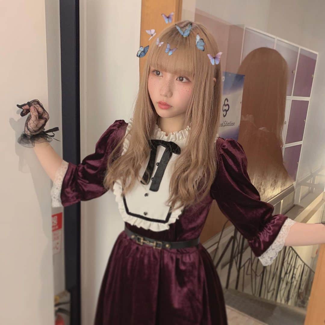小山涼香のインスタグラム：「🦋」