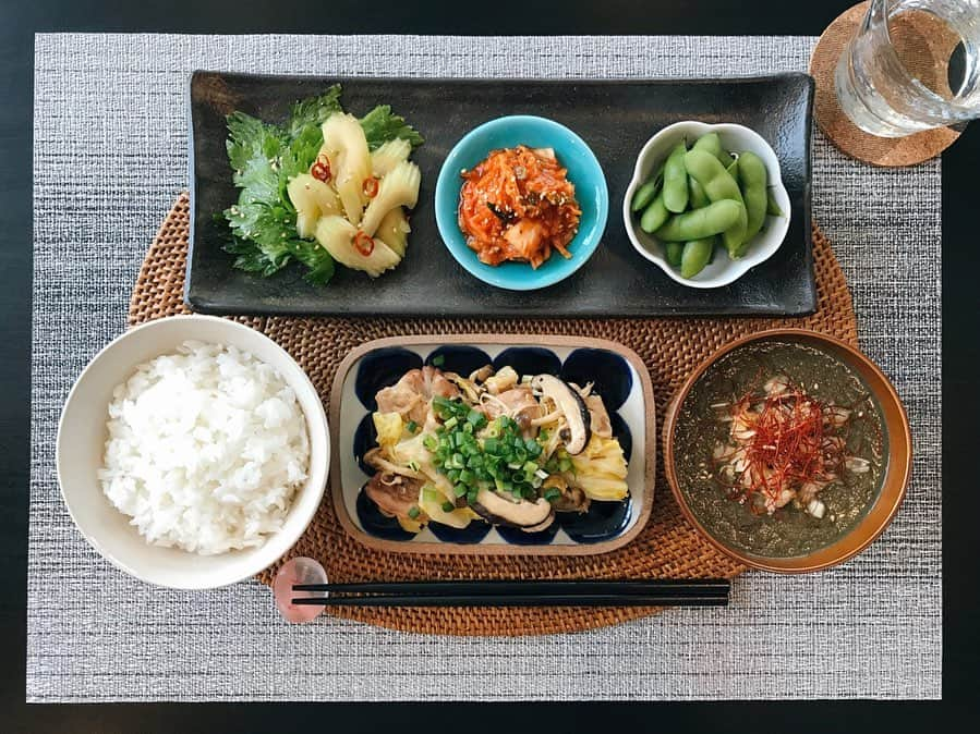 東野佑美さんのインスタグラム写真 - (東野佑美Instagram)「#お家ご飯 😋 . お米は、77.9%糖質カット米の「トライス」に変えてみたよ🍚✨ @trice779 . これね、『米粉』を使用して、ひと粒ひと粒をお米の形に成形した商品なの。 . カロリーも40%オフで、食物繊維も豊富だから、腸内環境の改善にも最適🥺💓 . もちろんオーガニック成分で安心安全！ . ジム再開したばかりだし、白米大好きだから、罪悪感なく美味しい白米が食べられるの嬉しい🤤✨ . . #pr #トライスお米 #トライス779 #糖質77.9%カット #糖質制限レシピ #糖質オフレシピ #糖質制限メニュー #糖質制限食 #糖質オフごはん #低糖質米 #おうちごはん #おうちごはんlover #自炊 #地味飯 #ゆんの飯 #ボディメイクレシピ  #東野佑美」2月26日 12時31分 - yumi.higashino