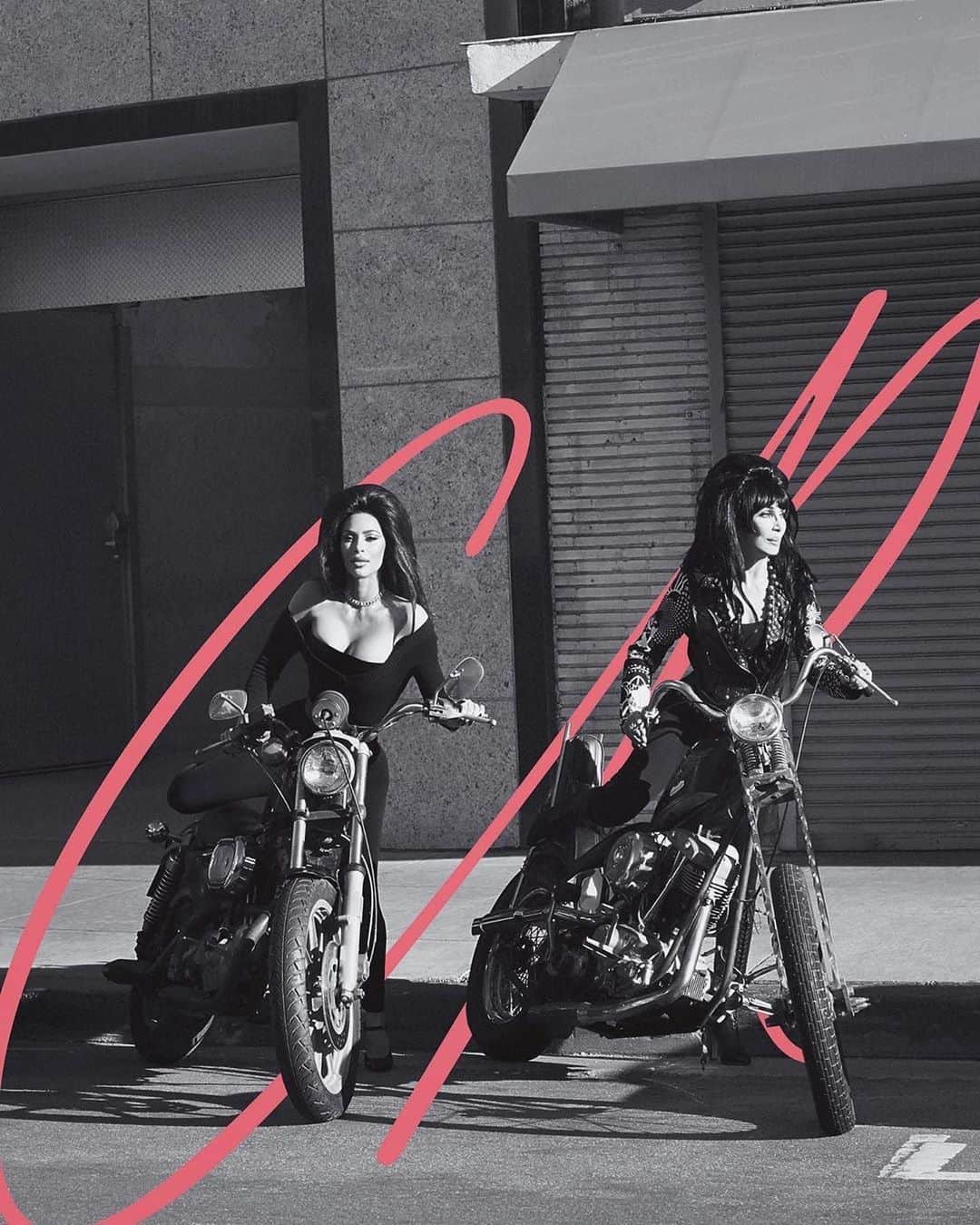 クリス・ジェンナーさんのインスタグラム写真 - (クリス・ジェンナーInstagram)「Kim, Cher and Naomi on the cover of @crfashionbook! Such a beautiful shoot and an incredible honor!! @kimkardashian @cher @naomi #proudmama #repost @kimkardashian Priscilla Presley Vibes for the new cover of @crfashionbook #CR16 Photography: @mertalas and @macpiggott Fashion: @carineroitfeld Hair: @shayashual Makeup: @rokaelbeauty Nails: Diem  A whole cover with @Cher!!!! Now you know Cher is my style icon of life so shooting this was a dream come true! (My other style icon @naomi was on set too 🥰!!!) What is this life! So happy to share these pics with you guys for the @crfashionbook cover! 📸 @mertalas @macpiggott I felt like Mermaids 🧜🏽‍♀️Thank you @carineroitfeld」2月26日 3時54分 - krisjenner