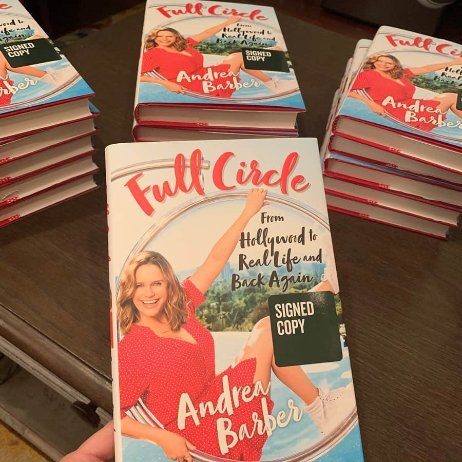 アンドリア・バーバーさんのインスタグラム写真 - (アンドリア・バーバーInstagram)「🎉GIVEAWAY ALERT! 🎉 I’m giving away TEN autographed copies of my memoir, Full Circle: From Hollywood to Real Life and Back Again! • To Enter: ✨ LIKE this photo ✨ TAG your BFF - your personal DJ Tanner! • There are also limited quantities of signed copies of Full Circle available through Barnes & Noble! Link in bio. 📖🖊 • RULES: You must be 18 years or older and a resident of the U.S. or Canada (excluding Rhode Island and Quebec). Entries must be in by 11:59 PM EST on 2/28. Instagram is not responsible for, or endorsing, this giveaway.」2月26日 4時31分 - andreabarber