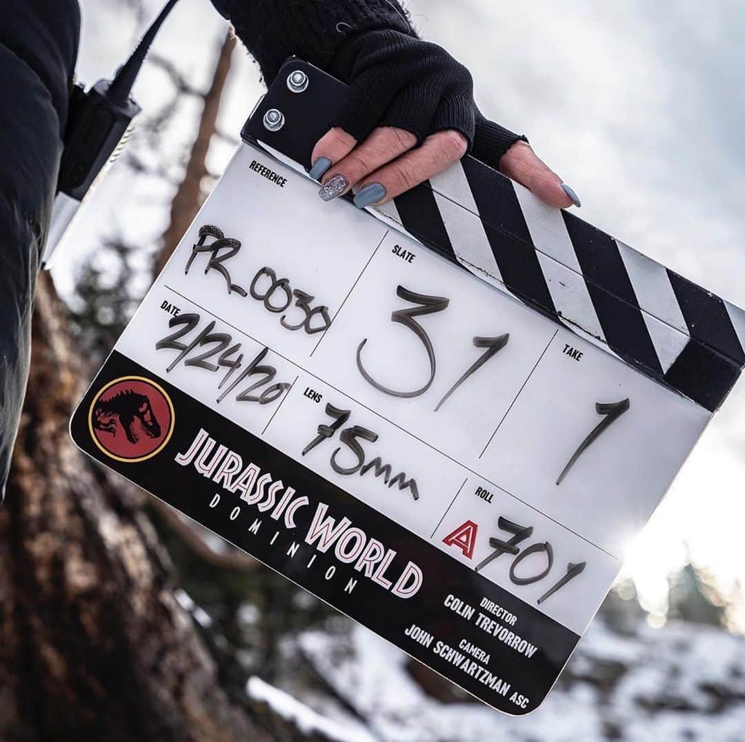 クリス・プラットのインスタグラム：「Day 1 of 100  JURASSIC WORLD do·min·ion /dəˈminyən/  1. sovereignty or control. "man's attempt to establish dominion over nature”  #JurassicWorldDominion  Hold onto your butts.」