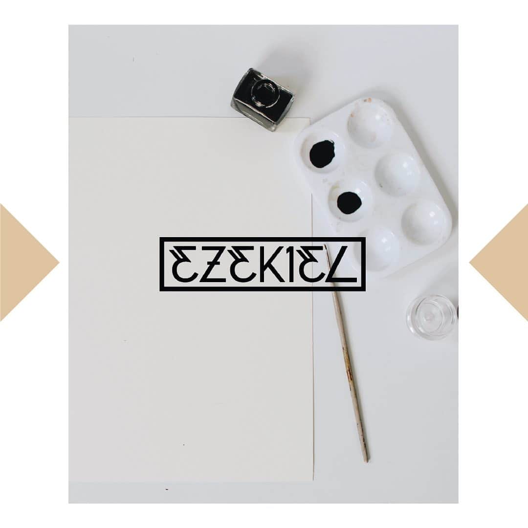 エゼキエルのインスタグラム：「A blank canvas has unlimited possibilities 〰️」
