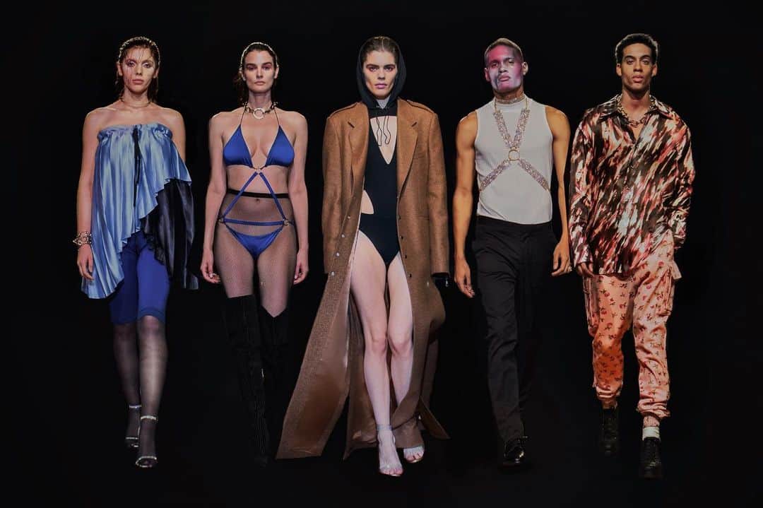 倉岡晋也のインスタグラム：「Congratulations ✔︎ Special RTW collection for their 10th anniversary ,My first show styling at NYC fashion week.thank you so much  Creative direction @__cemcinar__ Hair @koji_ichikawa make @louisemakeup at @theclub.newyork Dresser @rryanconwayy @crayonshinchan_00 Special music @slutmagicmusic press @pervisrosspr photo @quincyscottstudio xxxxx」
