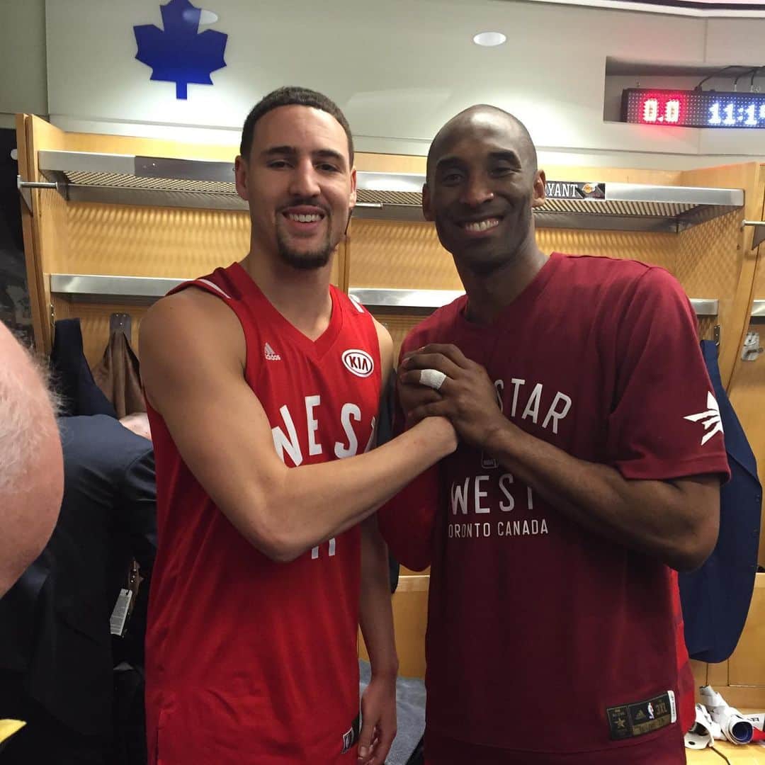 クレイ・トンプソンさんのインスタグラム写真 - (クレイ・トンプソンInstagram)「No amount of words can express how much Kobe meant to me and my family. Growing up, he was my favorite player on my favorite team. Like so many of you, it has been hard for me to process what happened and what was lost.  To the Bryant, Altobelli, Chester, Mauser and Zobayan families, my heart aches for your loss. You will always be in my thoughts and prayers.  There is not a day that goes by I don’t think about you Big Bro. Rest in peace Mamba and Mambacita. Your legacies will live on, not only thru every hooper who love the game, but with anyone who has a dream and the passion to do whatever it takes to make it a reality. #mambaforever #mambacita」2月26日 6時51分 - klaythompson