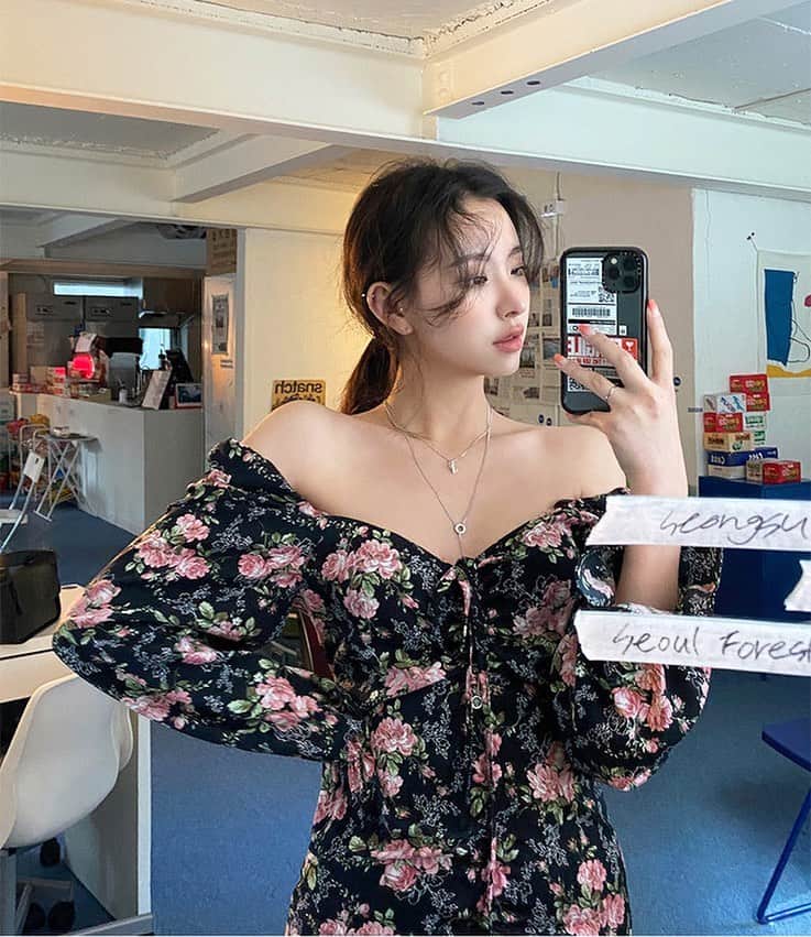 Chuuのインスタグラム：「오늘도 화이팅해요! Cheer up today!❣️」