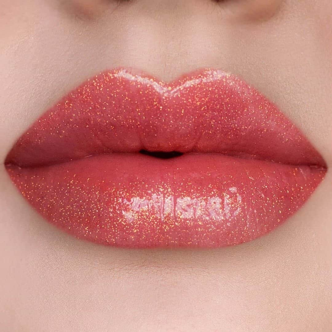 Kylie Cosmeticsさんのインスタグラム写真 - (Kylie CosmeticsInstagram)「WISH COME TRUE high gloss 😘✨ @sosforbeauty」2月26日 12時46分 - kyliecosmetics