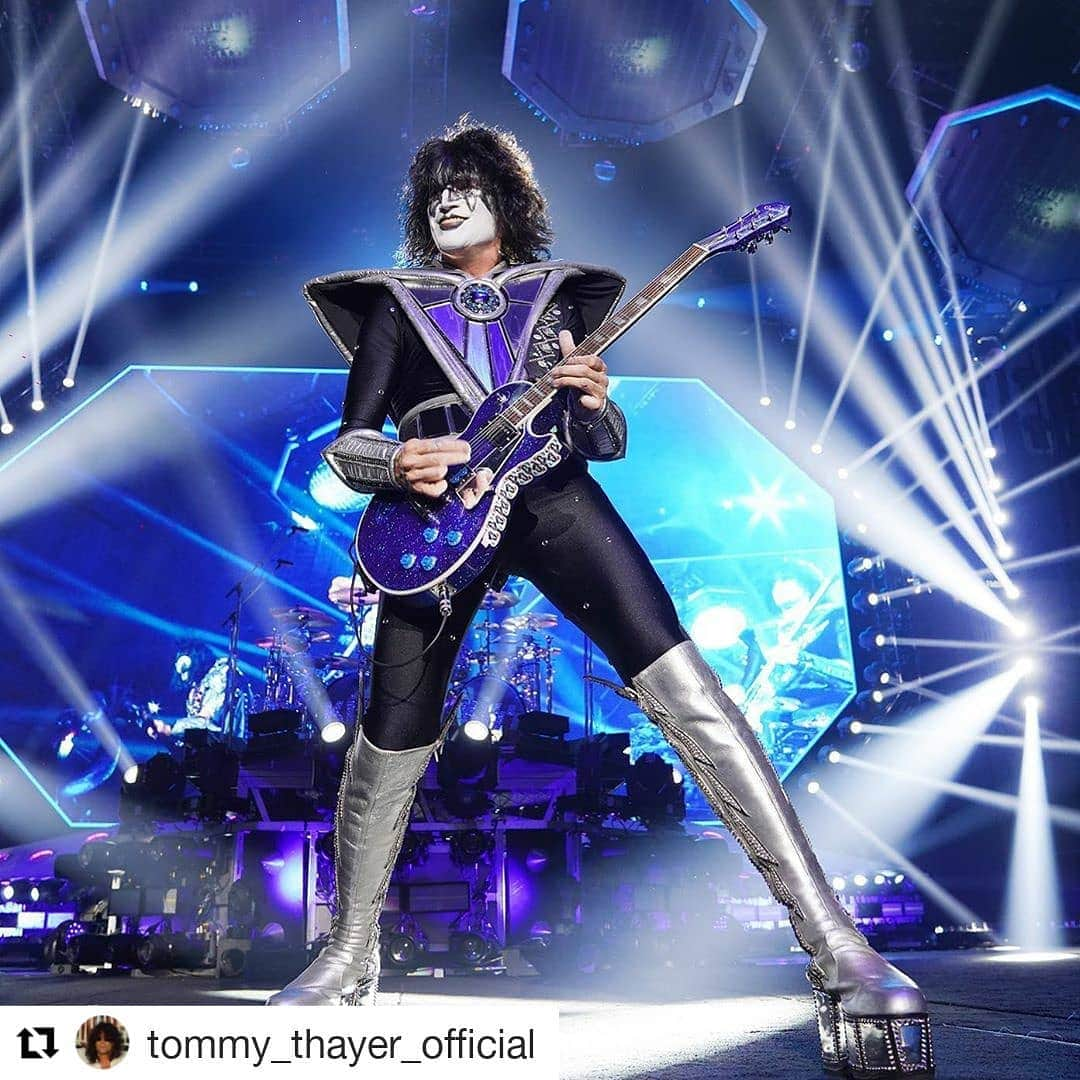 KISSさんのインスタグラム写真 - (KISSInstagram)「#Repost @tommy_thayer_official (@get_repost) ・・・ #EndOfTheRoad World Tour」2月26日 7時46分 - kissonline