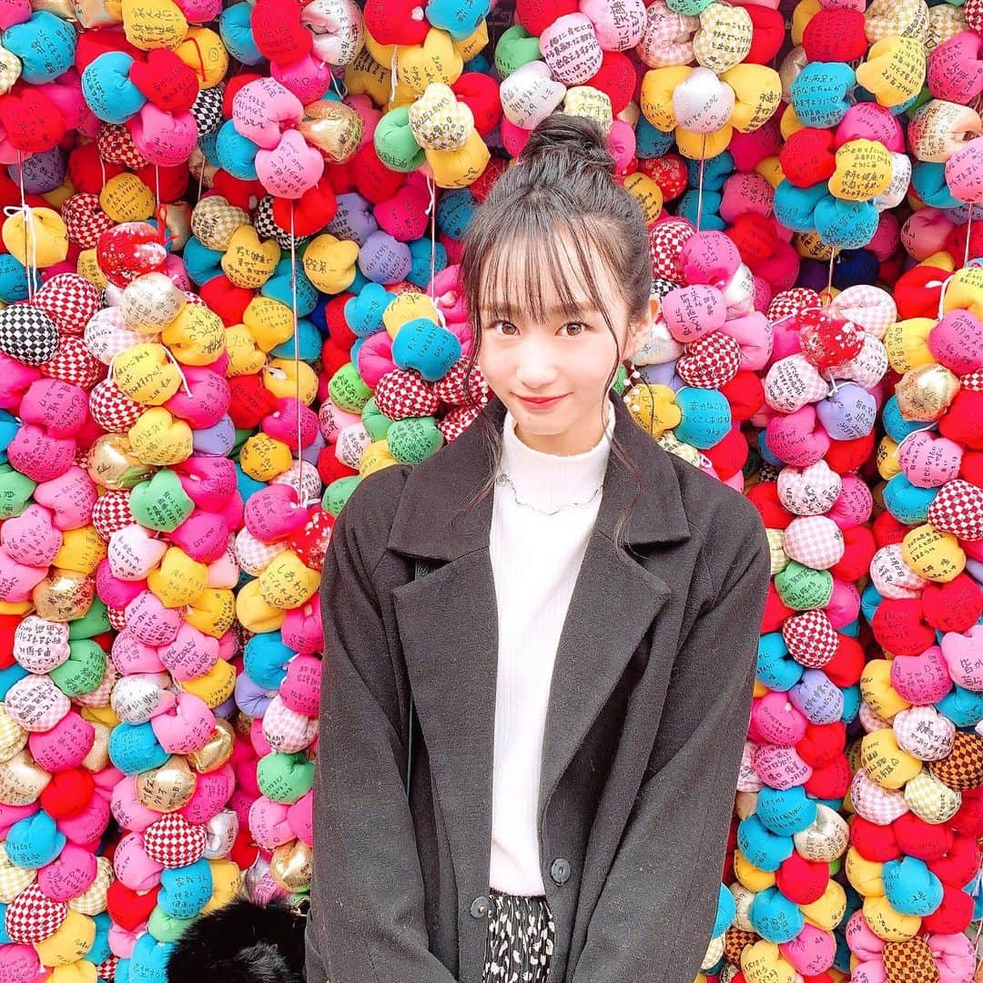 筒井萌子のインスタグラム：「* #八坂庚申堂 フォトジェニック📸🌈 鮮やかで可愛い空間だったなぁ◡̈♥︎ ・ 舞台『女医レイカ』チケット販売中‼️ メインキャスト看護師・白鳥清美役👩🏼‍⚕️ 2020年3月5日(木)〜8日(日) 池袋シアターグリーン BASE THEATER チケットはプロフィールページからお買い求め頂けます◡̈♥︎ お会いできるのを楽しみにしています♪♪ ・ #FRENCHPOUNDHOUSE #世界一のショートケーキ #ショートケーキ ＃ケーキ#モンブラン #稽古 #舞台 #筒井萌子 #女優 #モデル  #女医レイカ」