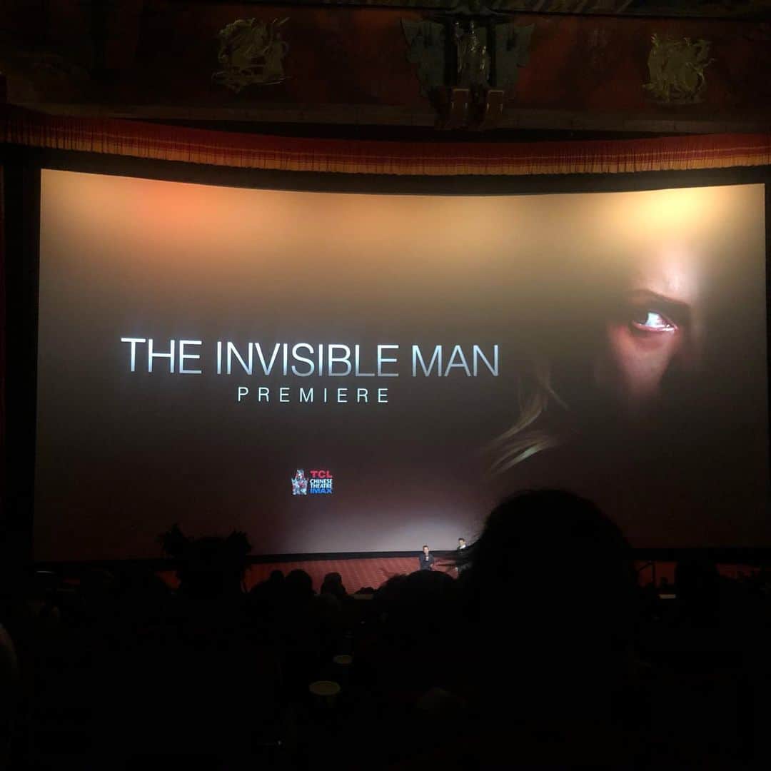 エドウィン・ホッジさんのインスタグラム写真 - (エドウィン・ホッジInstagram)「Soooooo... go see The Invisible Man this weekend!!! There’s a scene that silenced the entire audience! I had to pick my jaw up off of the floor. So proud of My brother @aldis_hodge and the talented cast and crew.  #THEINVISIBLEMAN」2月26日 9時16分 - chaoticsymphony