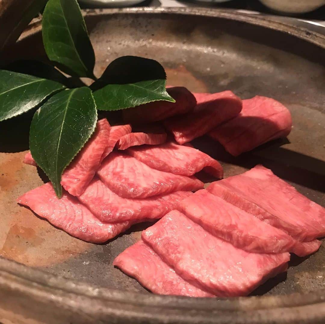 長澤彩子さんのインスタグラム写真 - (長澤彩子Instagram)「幸せな夜だった🌙 家族にも食べさせてあげたい。  #日本焼肉はせ川」2月26日 9時26分 - ayako212nagasawa