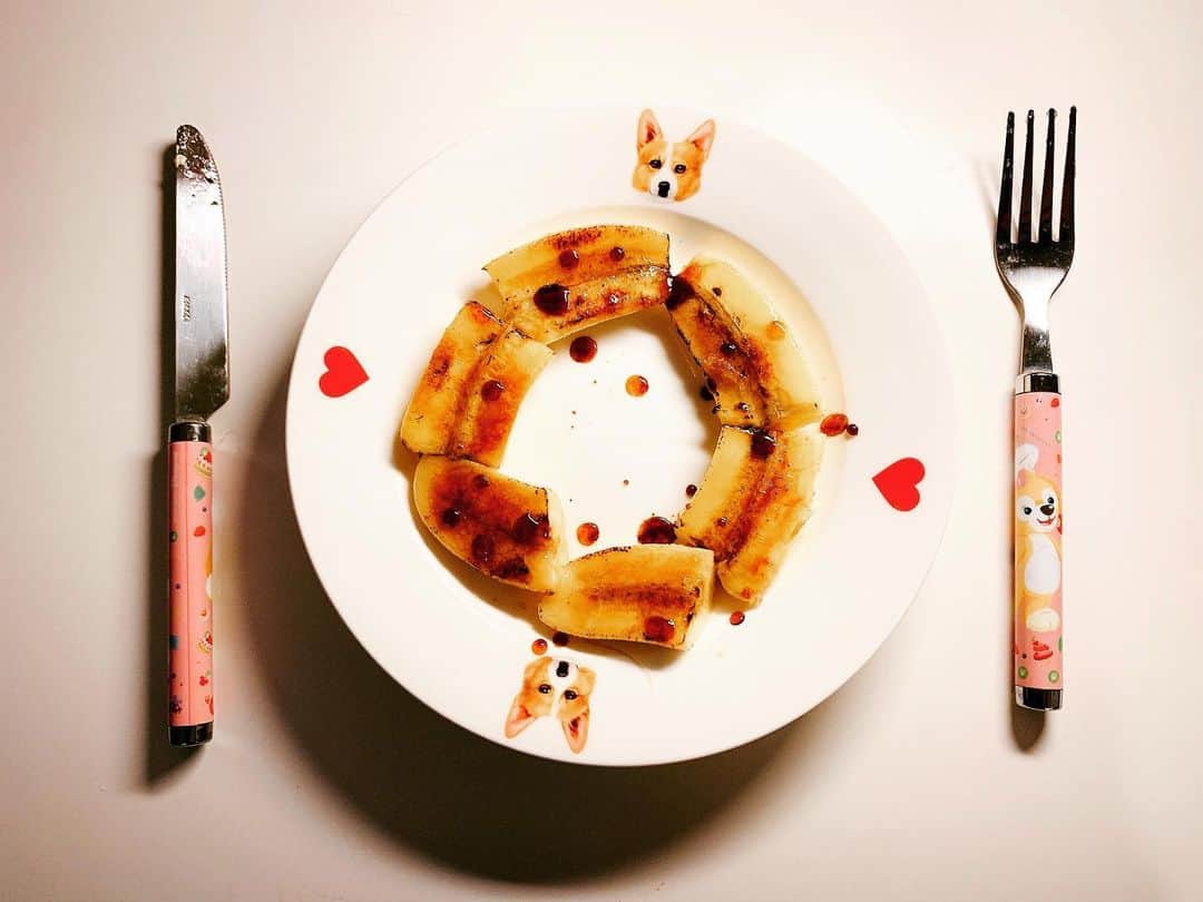 スティーブン・チョンのインスタグラム：「#同恒搵食  #火焰香蕉」