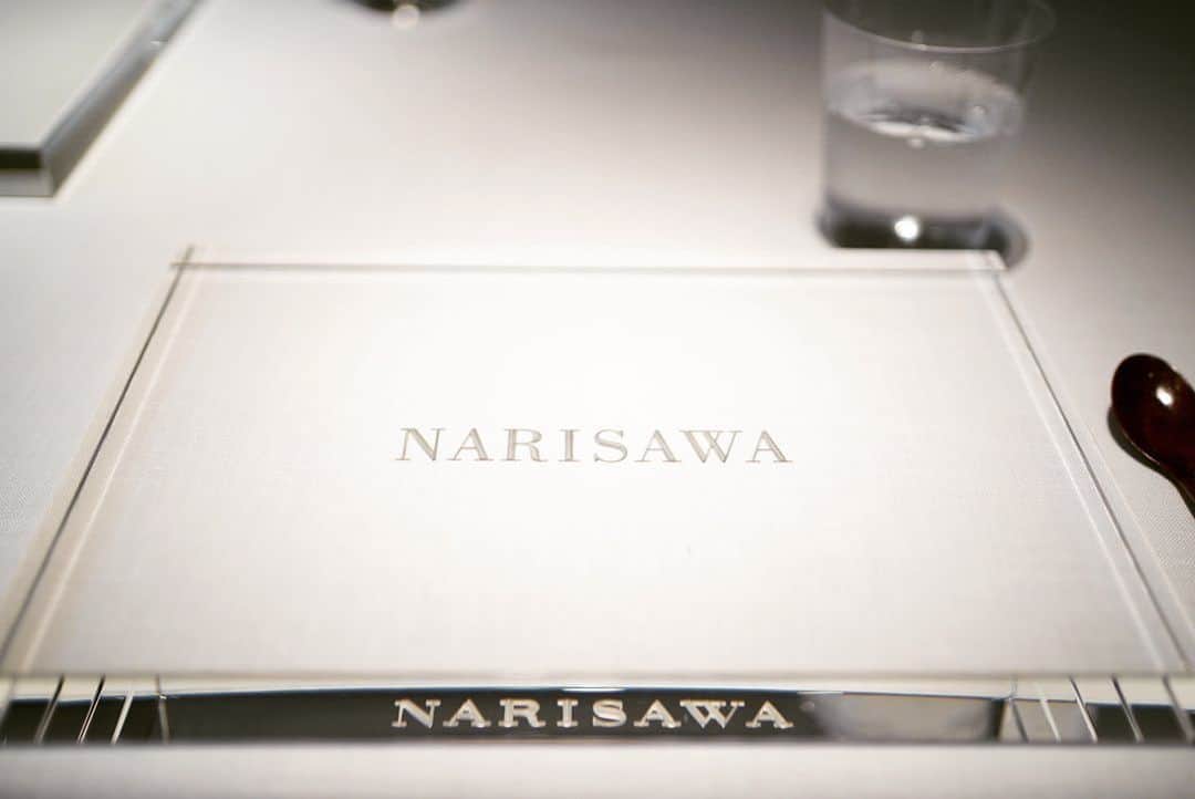 mycoのインスタグラム：「今日はずっと行きたかったお店へ🍽 めたんこ堪能してきました♡  素晴らしい料理を記録したくて📷🎥大忙し（笑）  #narisawa  #ミシュラン2つ星 #michelin2stars #おめでとう」
