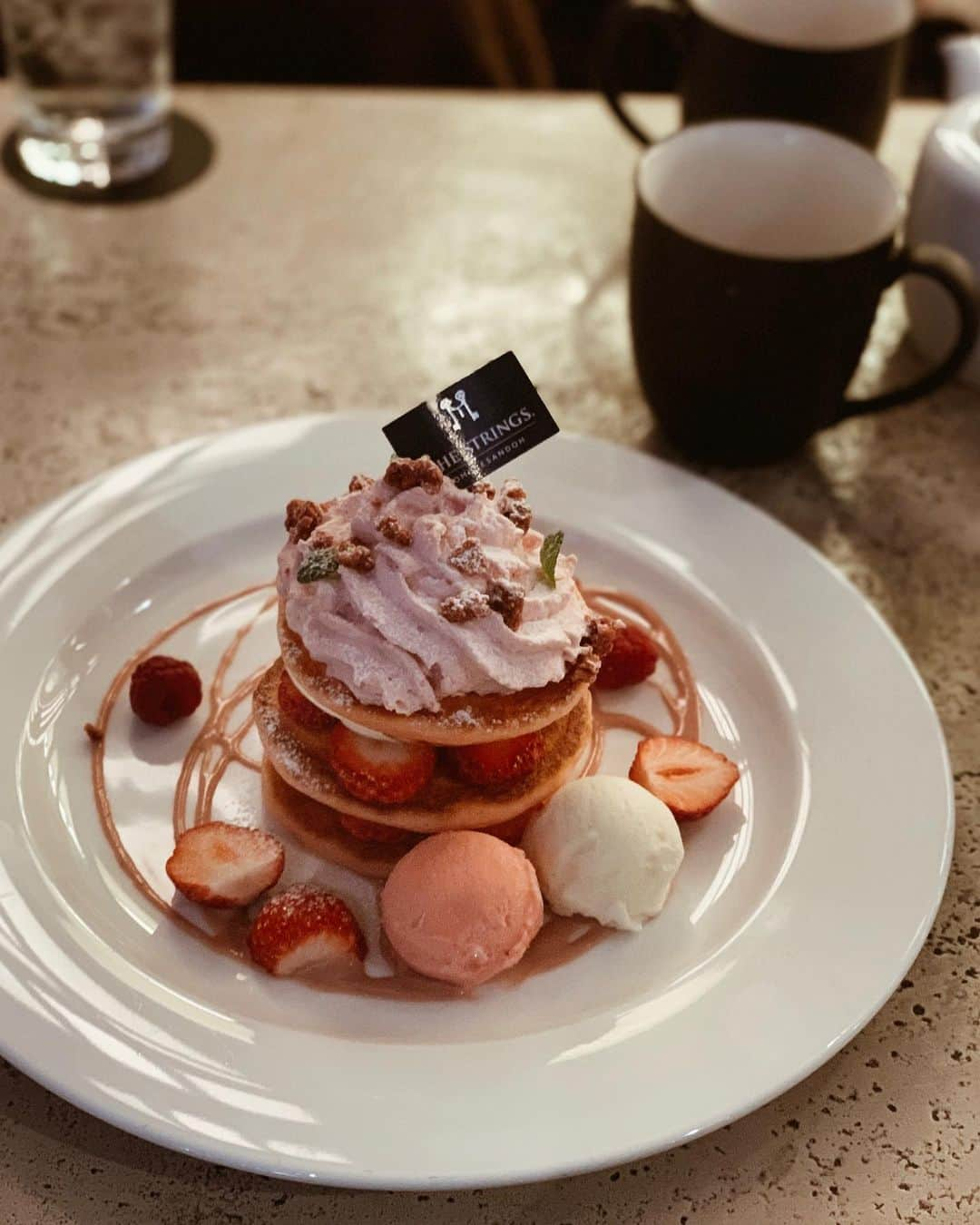 瀬口かなさんのインスタグラム写真 - (瀬口かなInstagram)「いちごのパンケーキ🥞🍓 最高に美味しいです😭💕 ． ． #表参道 #表参道カフェ #カフェ巡り #omotesando #表参道グルメ #いちごパンケーキ #パンケーキ #いちご #苺スイーツ #ザストリングス表参道」2月26日 20時45分 - seguchikana