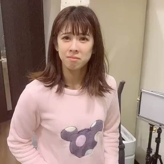 妻が綺麗すぎる。のインスタグラム：「妻氏やらかし。 まあそう言う事もあるね笑笑 #tiktokjapan #ビール #お酒 #ミス #ハプニング #プレモル #プレミアムモルツ #プレミアムモルツ香るエール  #嫁グラフィー #妻が綺麗過ぎる」