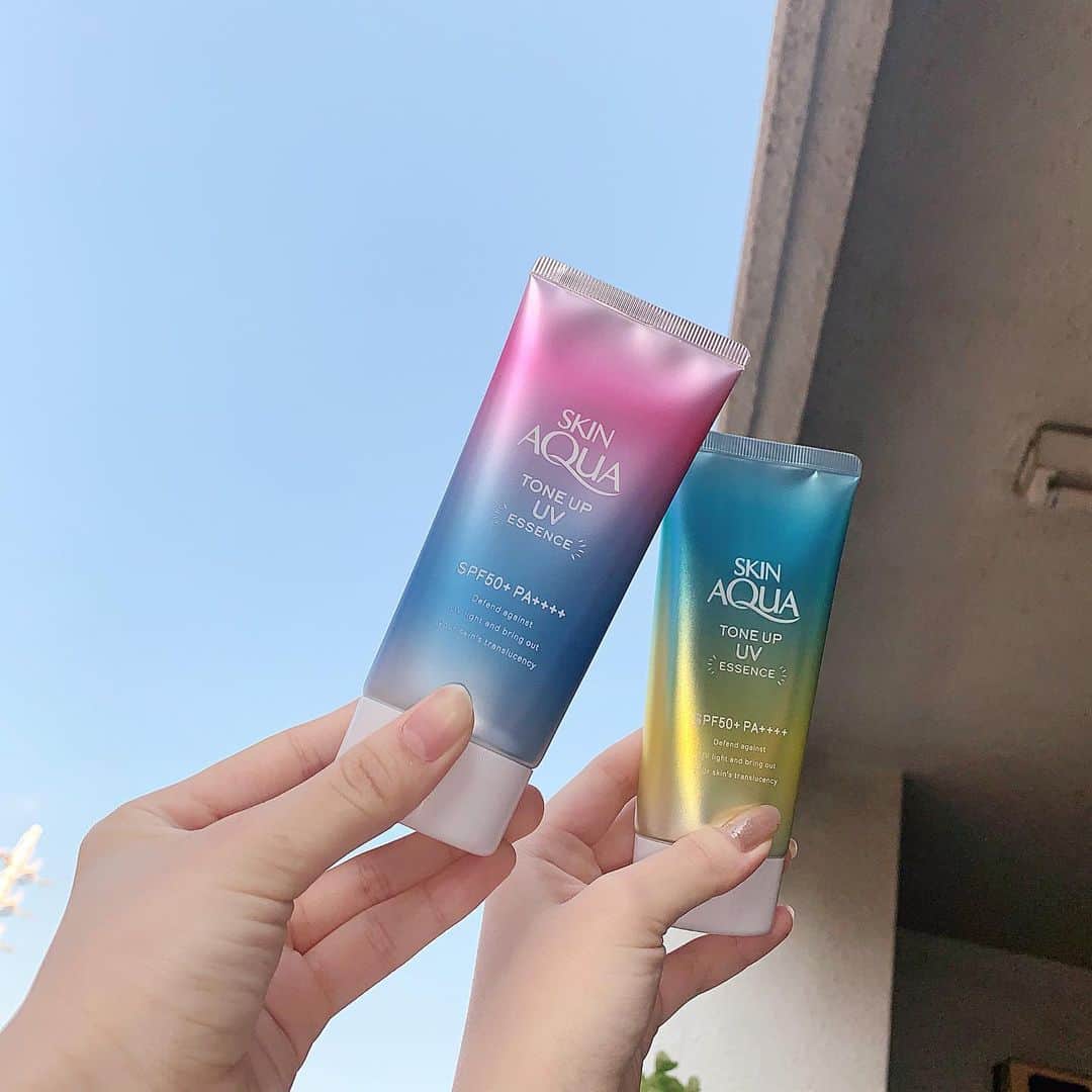 廣川奈々聖さんのインスタグラム写真 - (廣川奈々聖Instagram)「・﻿ ﻿ 去年も人気だった﻿ スキンアクア トーンアップUVの日焼け止め！🐬❤︎﻿ ﻿ ﻿ @miri_matsuda と、ラベンダーとミントグリーンの2色のカラーを2人で着て表現してみました☺︎﻿ ﻿ ﻿ 透明感がアップするから﻿ メイク前に使ったらめちゃくちゃ良さそう……！﻿ ﻿ ﻿ ﻿ みんなはどっちが欲しいか﻿ 良かったら絵文字でコメントして教えてね！(^。^)﻿ ﻿ ﻿ ラベンダー→💜　﻿ ミントグリーン→💚﻿ ﻿ ﻿ ﻿ ﻿ ﻿ ﻿ #トーンアップUV#ラベンダー女子#ミント女子#ラベンダーは血色感もプラス#ミントグリーンは赤みを抑える#スキンアクア#透明感#日焼け止め#UVケア#ロート製薬_pr」2月26日 20時56分 - nanaseven7_u_u