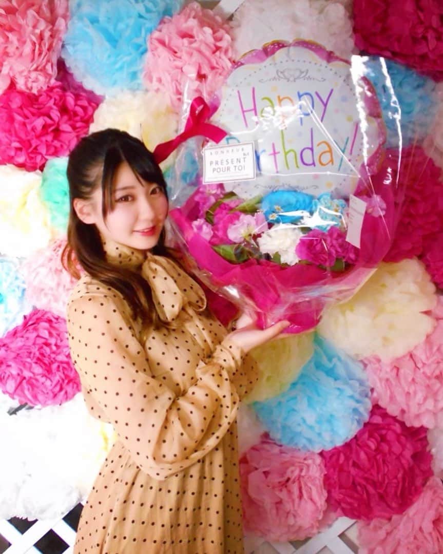 加藤恵里奈のインスタグラム：「･ ･ 2/16誕生日🎂🎉 ･ 沢山お祝いありがとうございました😊🌸 ･ ･」