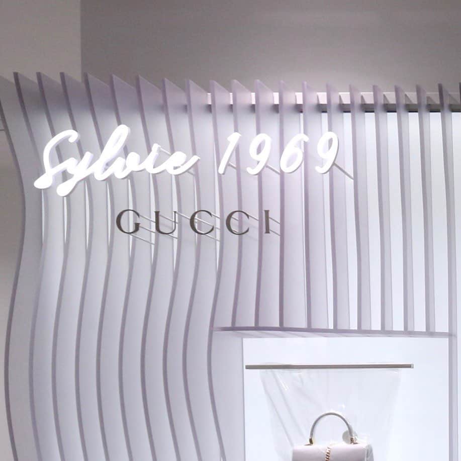 DOVER STREET MARKET GINZAさんのインスタグラム写真 - (DOVER STREET MARKET GINZAInstagram)「Gucci Sylvie 1969 exclusive creativity wall at Dover Street Market Ginza 2F @gucci @doverstreetmarketginz #doverstreetmarketginza」2月26日 14時29分 - doverstreetmarketginza