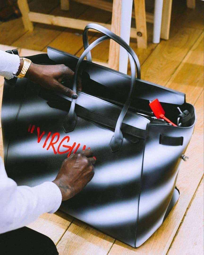 OFF-WHITE C/O VIRGIL ABLOHさんのインスタグラム写真 - (OFF-WHITE C/O VIRGIL ABLOHInstagram)「Off-White™ “Hand Held” collection is a limited- edition capsule of 29 archival Off-White™ bags customized by Virgil Abloh to be released February 29th ~ the pieces will be exclusively available online at off---white.com for one day only. photography c/o @chilldays」2月26日 22時02分 - off____white