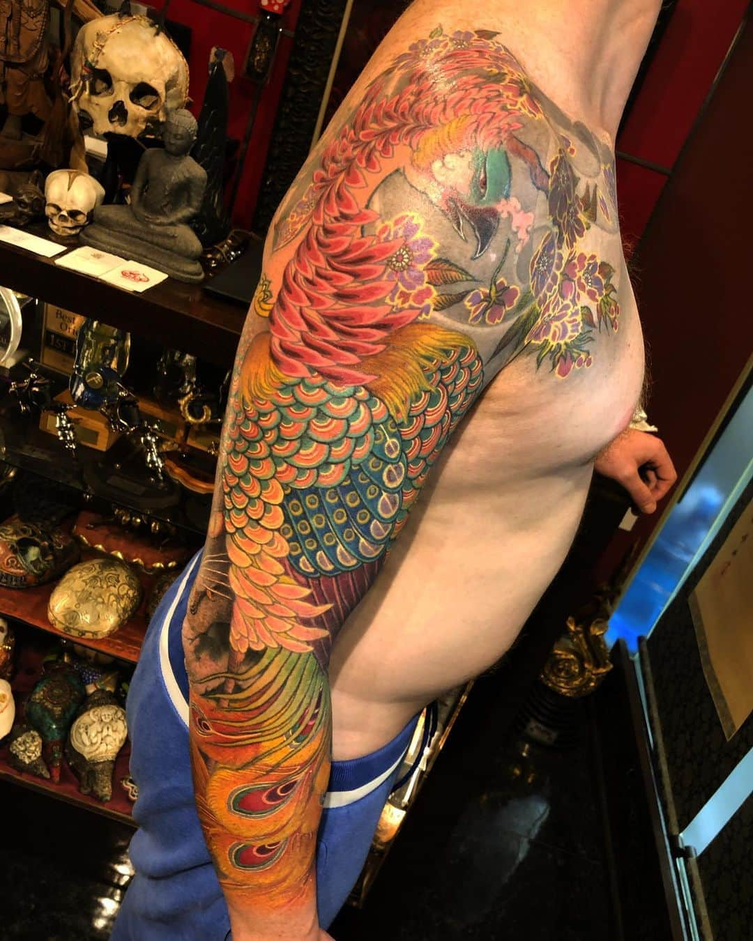 SHIGEさんのインスタグラム写真 - (SHIGEInstagram)「Finished this Houou and Bakeneko sleeve,, Thank you Roy! @travinroy Otsukaresama deshita! will see you soon,, -  #shige #shigetattoo #shigeyellowblaze #yellowblazetattoo #黄炎 #鳳凰 #化け猫 #桜 #日本刺青 #houou #phoenixtattoo #phoenix #bakeneko #japanesetattoo #japaneseart @bishoprotary #bishoprotary @inkeeze #inkeeze #dipcaps #bishopfamily #fusionink #fusioninkproteam」2月26日 22時03分 - shige_yellowblaze