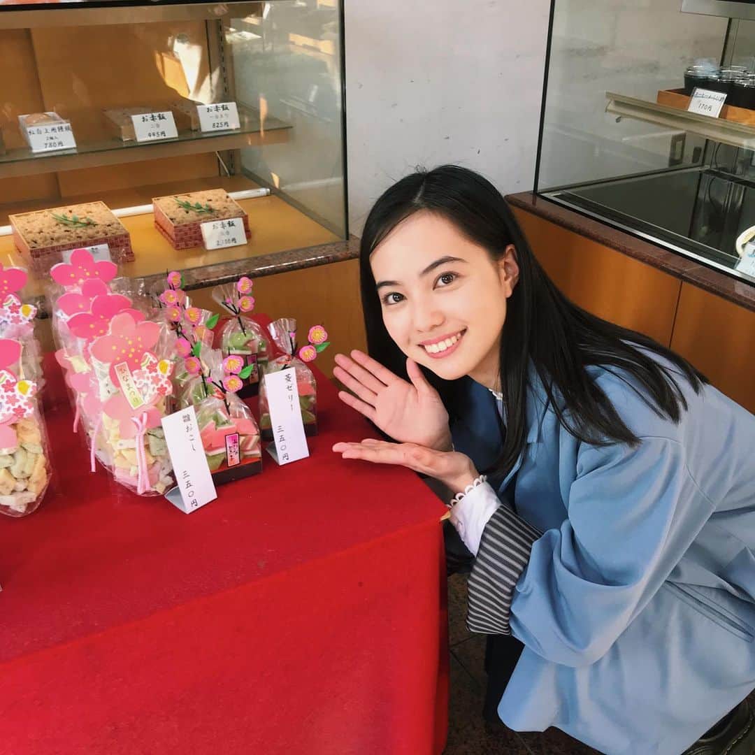 新関碧のインスタグラム：「【お知らせです📢】 Abemaエンタメニュース“拡散希望！女子ブラ！” • 今日配信になりました！ はじめてのリポーターで緊張したけど楽しかったです‼︎ 今日から2か月間、アーカイブで掲載されているので、是非チェックしてね~🤩 • ここから見れます☟ https://abema.tv/video/episode/89-93_s80_p556」