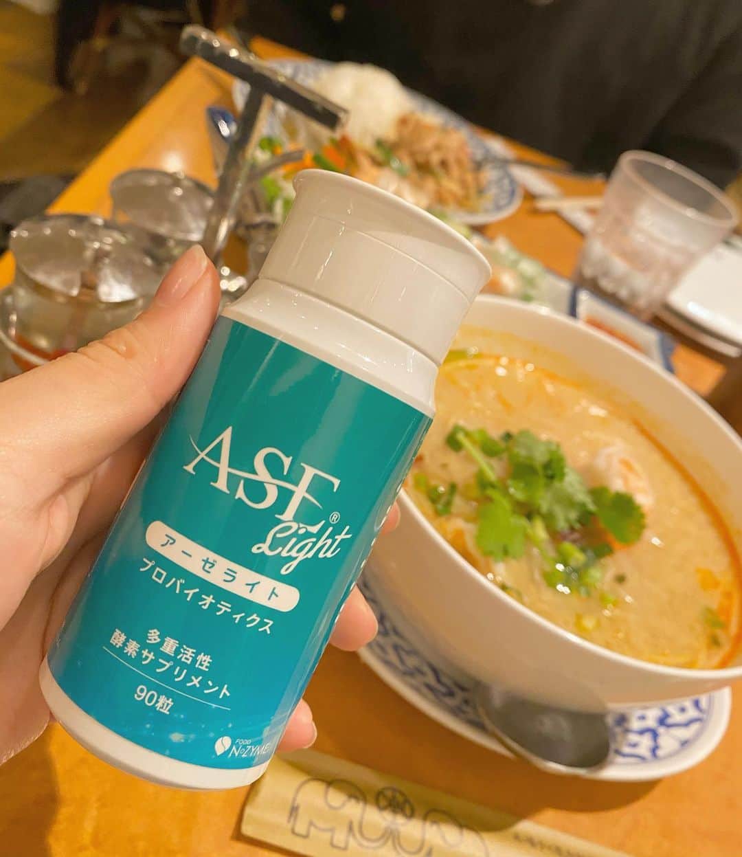 髙津奈々のグルメインスタ