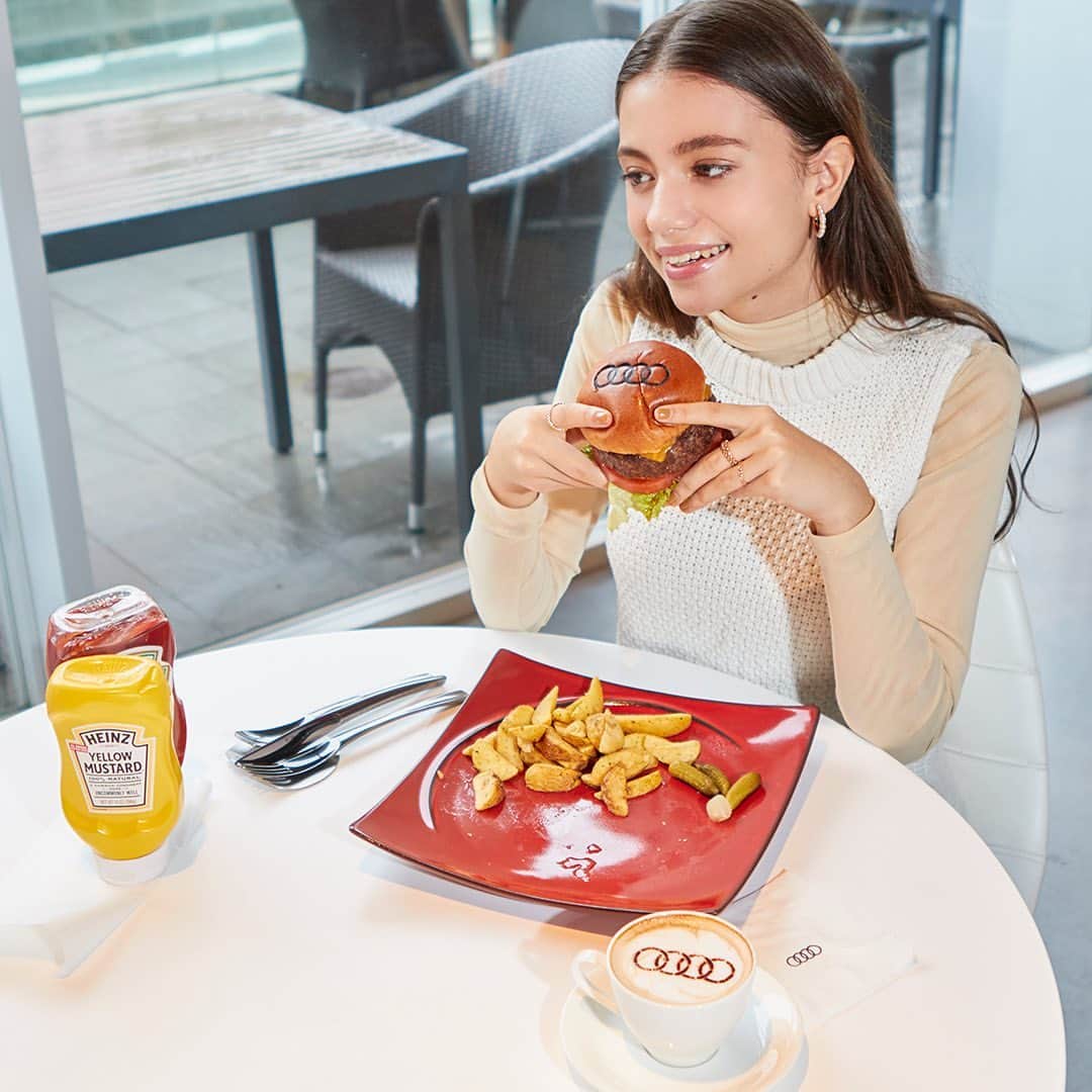 Audi Japan Sales / アウディジャパン販売のグルメインスタ