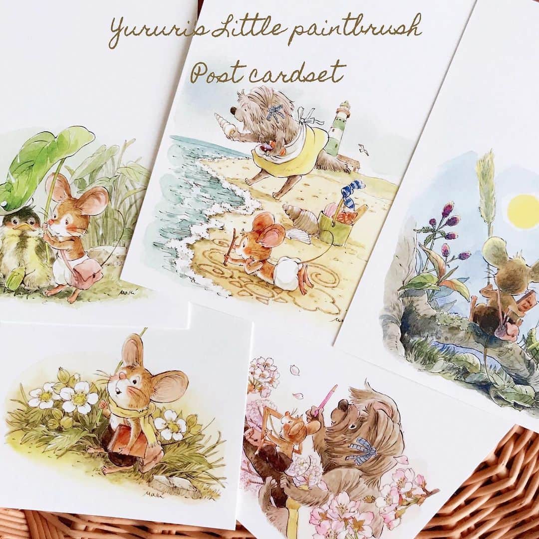 イラストレーター山崎牧子さんのインスタグラム写真 - (イラストレーター山崎牧子Instagram)「2020年カレンダー Yururi's little paintbrushがポストカードセットになりました。 表紙、４月、6月、8月、9月 をピックアップしました。 minneで販売します🌿 よろしければプロフィールの リンクよりご覧ください🐭 #watercolor#watercolorpainting#illustration#illustrator#artwork#postcard#mouse#animal#dog#sweet#ポストカード#いなとめまきこ#水彩画#イラスト#イラストレーター#ネズミ#犬#花」2月26日 18時13分 - makiko.inatome