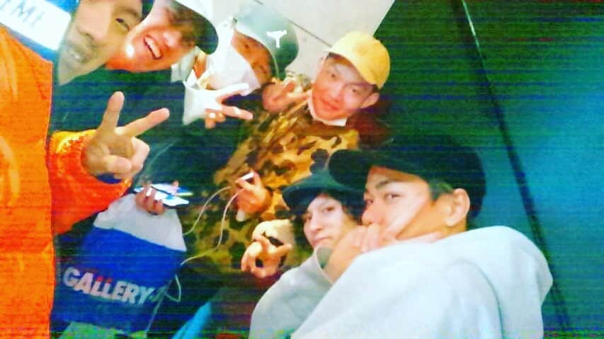 白石黄良々のインスタグラム：「地元のおとももちが遊びきたよ👬」