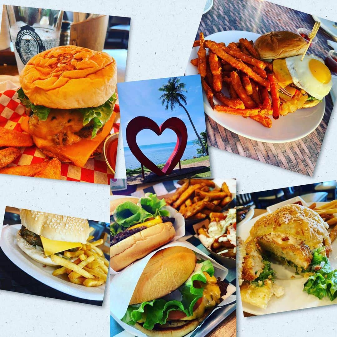 MAYUMIのインスタグラム：「ハンバーガー🍔  Guamのランチはハンバーガーばかり食べてました(*/ω＼*) Jeff Pirates Cove Meskla 2種類エビ、チーズバーガー The Beach Bar Staxx  美味しすぎ💖(*´༥` *)ﾓｸﾞﾓｸﾞ」