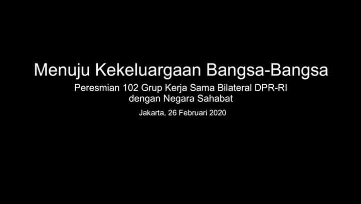 大槻ひびきのインスタグラム：「“Kita harus menuju pula kepada kekeluargaan bangsa-bangsa”, kata Bung Karno di 1 Juni 1945. . Semangat itu yang menggerakkan Indonesia, termasuk DPR-RI, untuk semakin aktif dalam diplomasi. . Hari ini kita resmikan pembentukan 102 Grup Kerja Sama Bilateral (GKSB) antara DPR-RI dengan negara sahabat. . Salah satu harapan kita adalah dari GKSB ini akan hadir terobosan untuk menyelesaikan tantangan baru dunia, seperti tentang penanganan Virus Corona yang sudah menjadi persoalan yang perlu diselesaikan bersama-sama oleh semua masyarakat dunia 🌏 🇲🇨. . #indonesia #dprri #diplomasi」