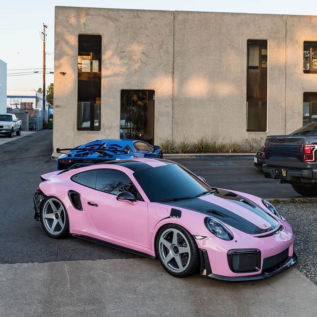 CarsWithoutLimitsさんのインスタグラム写真 - (CarsWithoutLimitsInstagram)「Raw GT2 RS  Photo @boden_autohaus  #carswithoutlimits #gt2rs」2月26日 22時54分 - carswithoutlimits