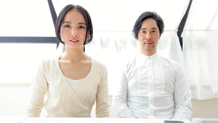 芥川舞子のインスタグラム：「\\ノリでYouTubeはじめました//(^0^) ・ ・ 決してユート(@yuto_mtb)に対抗しているわけではありませんので誤解なきようお願いいたします！！ ・ 意外や意外、動画の編集作業にけっこうハマってます。 ・ こういうところを洋輔先生にはいつも、 #才能の無駄遣い #他にもっとやることあるでしょ #力の入れどころ間違ってるよ　って言われます♪ ・ 私たちなりにヨガとは何かをお伝えできたらと思ってます。 ・ チャンネル登録、どうぞよろしくお願いしまーす🙇‍♀️ ・ ・ (動画の続きはこちら) https://youtu.be/Vry7XowGkus」