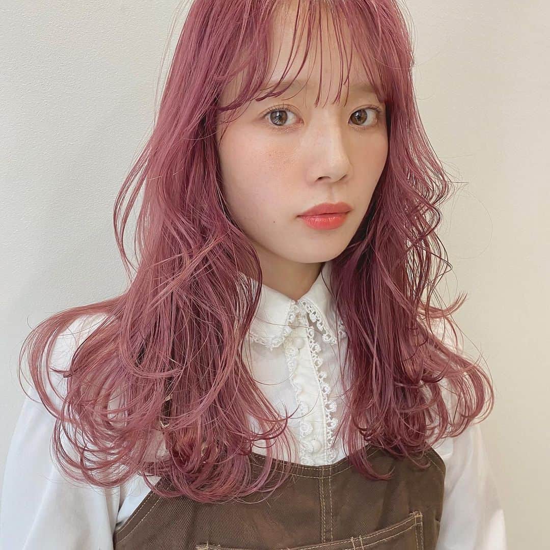 目見田早弥子のインスタグラム：「| 🌬 体調崩し気味で毎日投稿できず😂 早く寝ましょう〜」