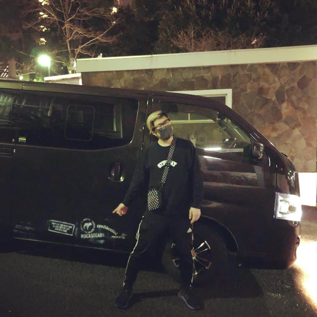 橋本塁さんのインスタグラム写真 - (橋本塁Instagram)「サウシュー写真展準備が終わって大阪へ！ 10時からの写真展搬入ボランティアさんまだまだ募集中なのでお待ちしてます！！安全運転で向かいます！ #サウシュー　#写真展　#大阪　#夜走り」2月26日 23時51分 - ruihashimoto