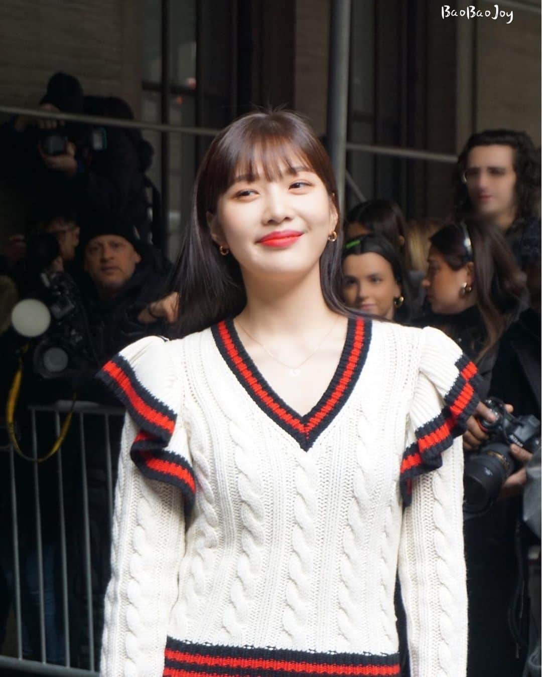 ジョイ（ファンアカウント）のインスタグラム：「200212 JOY - New York Fashion Week: Michael Kors runway show - #REDVELVET#JOY#레드벨벳#조이 © BaoBaoJoy」