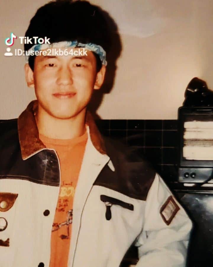 金本浩二のインスタグラム：「TikTokは、やり始めやから😆おもろい‼️でも、もう寝ないと 朝動けないから、もう遊びはやめて寝よう😪💤💤」