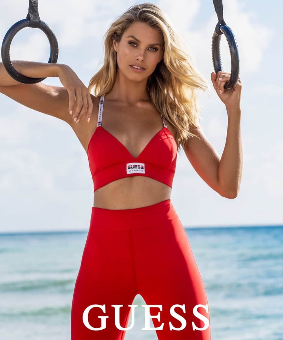 ナタリー・ジェーン・ローザーのインスタグラム：「Getting active with @guess 2020 💪🏼❤️ @meganeclaire @nichellemua」