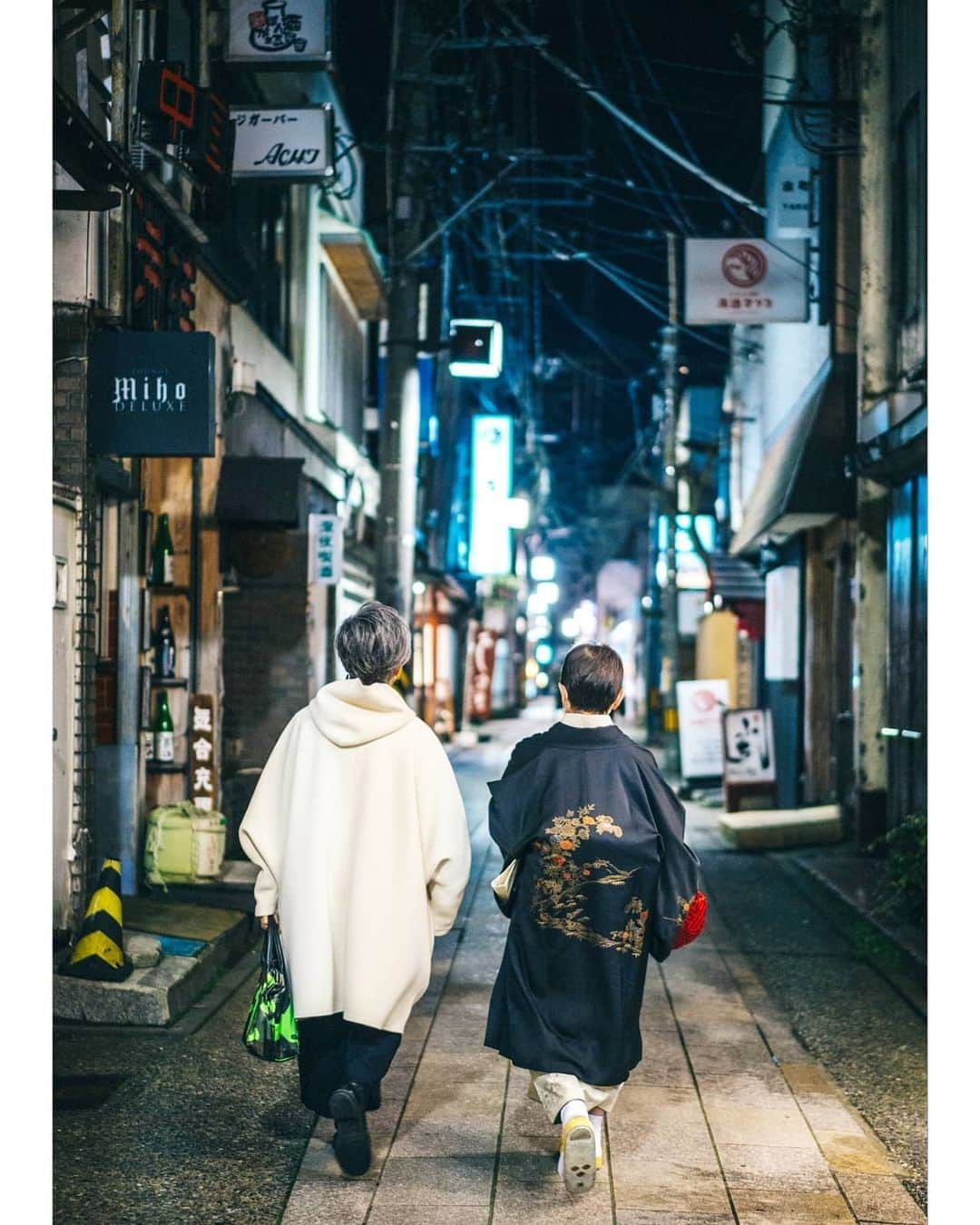 VuTheara Khamさんのインスタグラム写真 - (VuTheara KhamInstagram)「One journey in #Niigata, Japan, (2020) 🇯🇵 It's a selection of pictures taken in Niigata a few weeks ago. #UnknownJapan #visitjapanjp @visitjapanjp . 1) 2) 3) Sunset over the Sea of Japan 4) 5) 6) 7) 8)Around Niigata's Furumachi by night 9) 10) Shinto Sanctuary」2月27日 1時29分 - vutheara