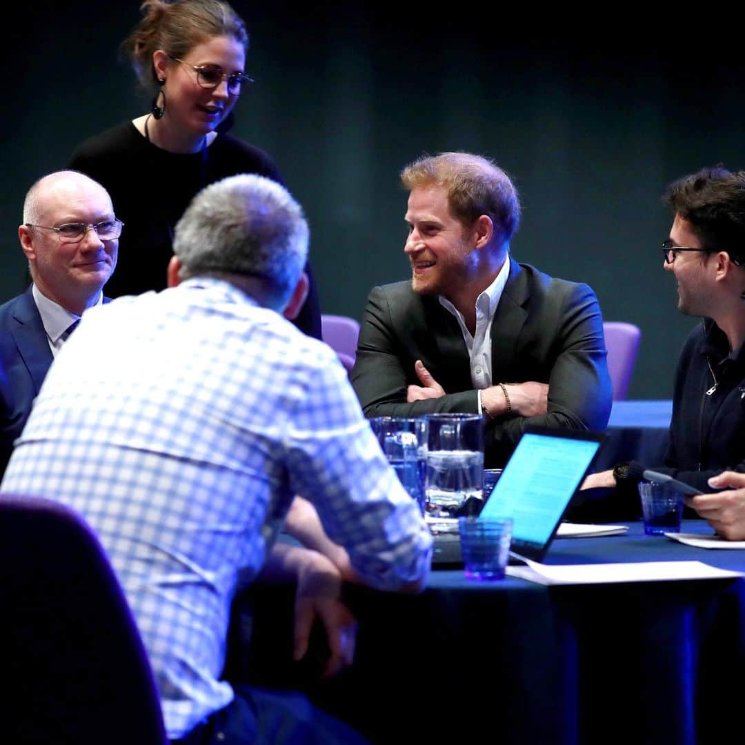 英ヘンリー王子夫妻さんのインスタグラム写真 - (英ヘンリー王子夫妻Instagram)「In Scotland today, The Duke of Sussex and Travalyst have hosted a summit to launch their next phase of work, putting communities first, with a mission to create a more sustainable tourism industry. • “We are a coalition of partners with a shared goal to transform the future of tourism and travel for everyone – to give people access to better information and ensure the future development of tourism positively supports the destinations that the industry relies on, and that their communities depend on. We believe travel is a good thing. It is the heart of human experience, of cultural connections and of new friendships.” - The Duke of Sussex  Travalyst is working to build a future where people are able to take holidays and trips that have social, environmental and economic benefits to communities and destinations built in. There is an increasing desire for these types of trips – and we want to make them a reality for everyone.  At today’s summit in Edinburgh, representatives from across the Scottish tourism sector discussed the need to encourage and incentivise sustainable practices across the supply chain, in a way that meets the needs of consumers who want more clarity on how to choose more sustainable options.  Image © PA / SussexRoyal」2月27日 2時06分 - sussexroyal