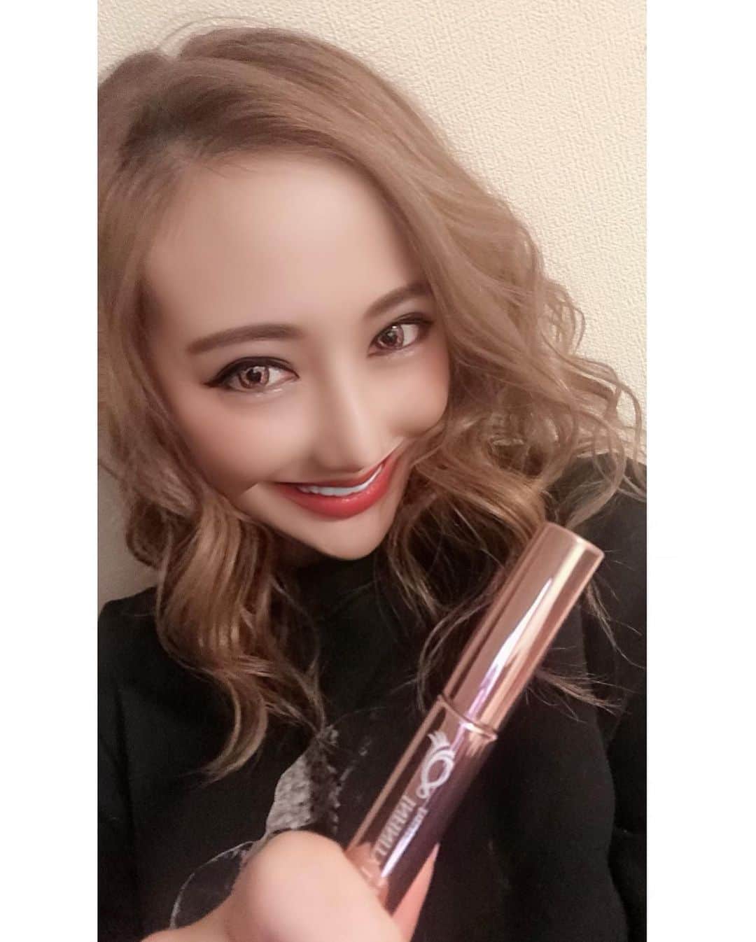 のインスタグラム：「私はずぼらなのでメイクは10分で終わります。 マツエクも通えないし、つけまつ毛も付けないし、ビューラーもしません😊 まつ毛美容液だけ毎日つけてる✨ 少しまつ毛にハリが出たよ💋  @infinity_lash_official #インフィニティラッシュ #まつげ美容液 #マツイク #まつげ育毛 #キレイになりたい #自まつげ #歌舞伎町#キャバクラ#キャバ嬢#美容#リアラ」