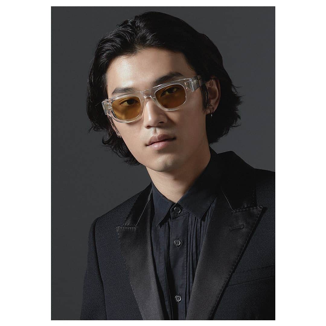 ディタのインスタグラム：「Coming soon. #DITA Muskel restores bold acetate eyewear as a focal point of the our design practice with a larger-than-life frame cut from sheets of chunky, 8mm high-end acetate. #DITAeyewear #DITAsunglasses」