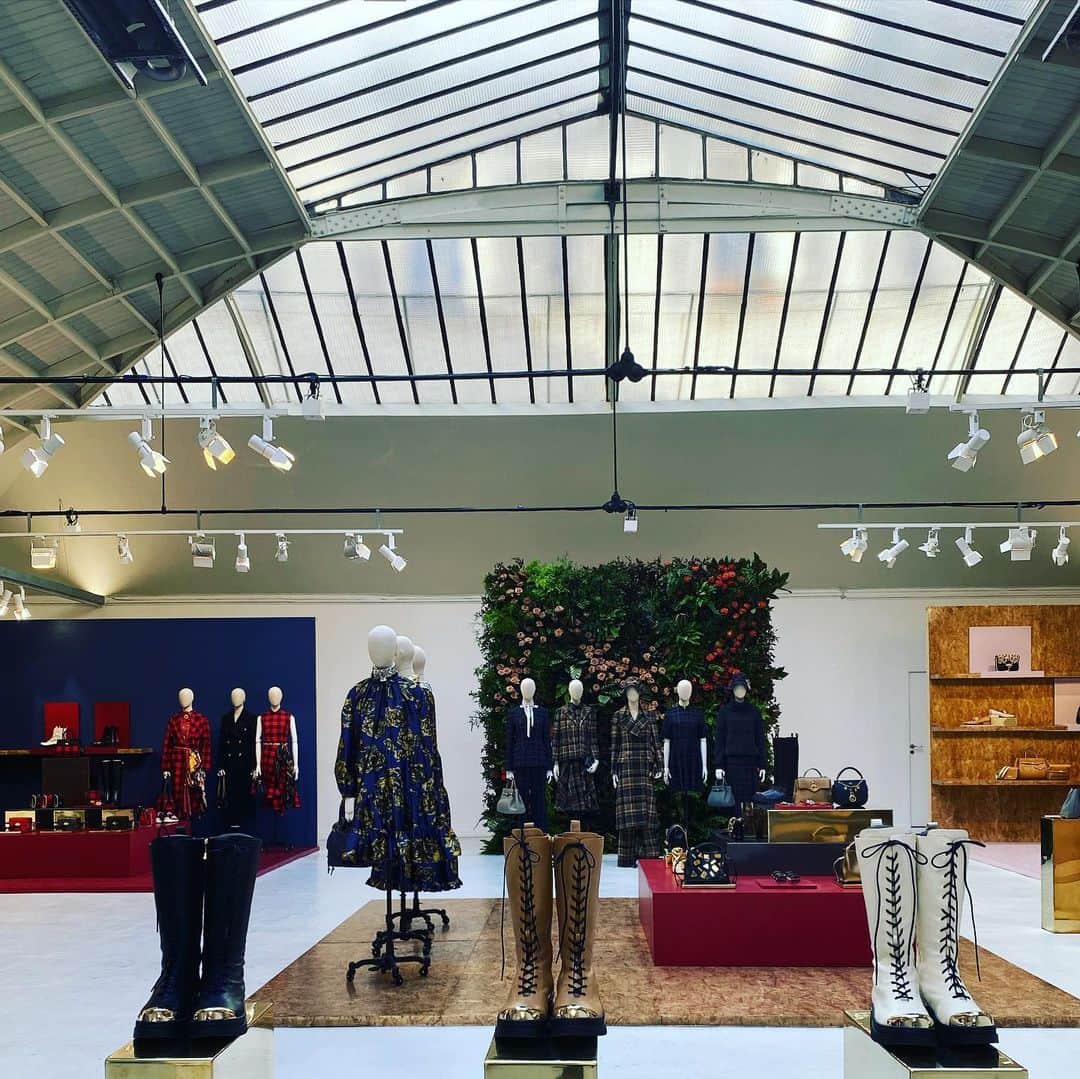HiRAO INCさんのインスタグラム写真 - (HiRAO INCInstagram)「. MULBERRY  Paris Collection AW20-21」2月27日 2時57分 - kayokohirao