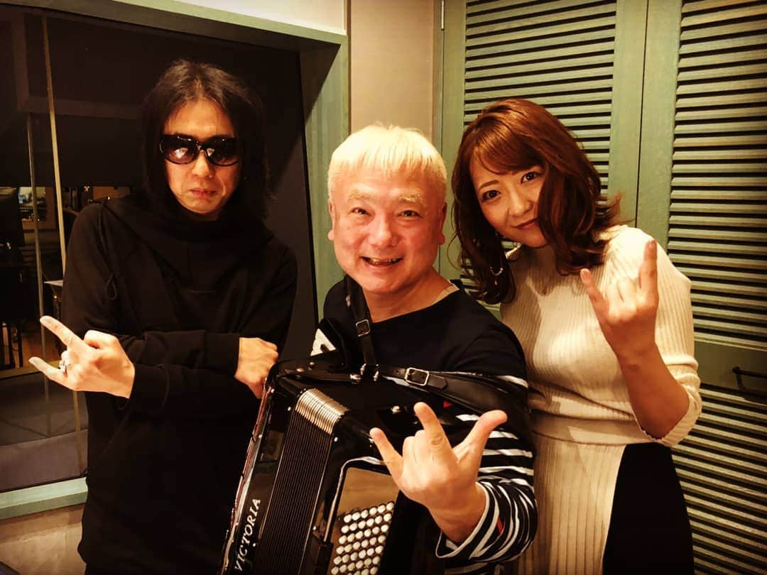 恩田快人のインスタグラム：「TBSラジオ 池田めぐみの Fine ! ! 恩田快人 ETERNAL MUSIC #152  今週は､世界で活躍中のアコーディオニスト・作曲家の｢coba｣ さんをお迎えして､  アコーディオンの左手って凄い！ 3月4日3年ぶりの全曲オリジナルによるソロアルバム｢The Accordion｣をリリース！ 初の全国47都道府県コンサートツアー開催！ ｢coba solo tour 2020 The Accordion｣ 3月7日東京・日本橋三井ホールからスタートして9月まで全国各地を回ります！ 曲はニューアルバムから ｢SARA｣ / coba  のお話しです！  パートナーは､ 元SDN48のソロシンガーでグループ｢R｣でも活動中で､ 「𝓡 1st ANNIVERSARY love LIVE」 3/10 東京 恵比寿club aim に出演の 大河内美紗さんです！」