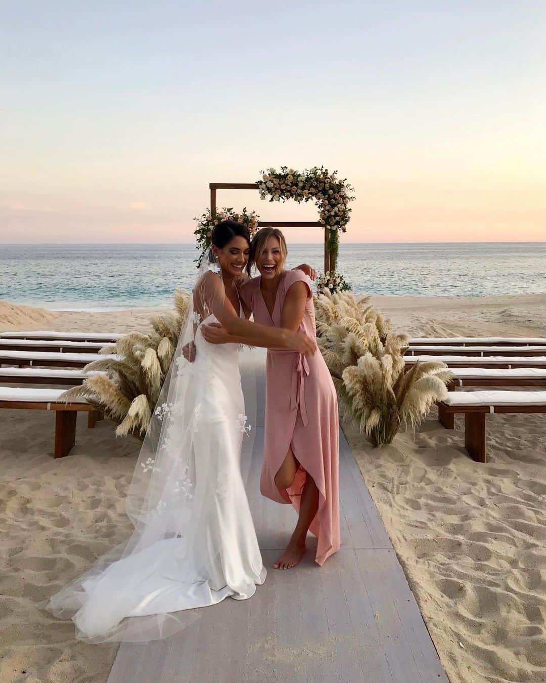 ジョーイ・ダックのインスタグラム：「You nailed it Mrs F. It was perfect. Your husband is ok too.」