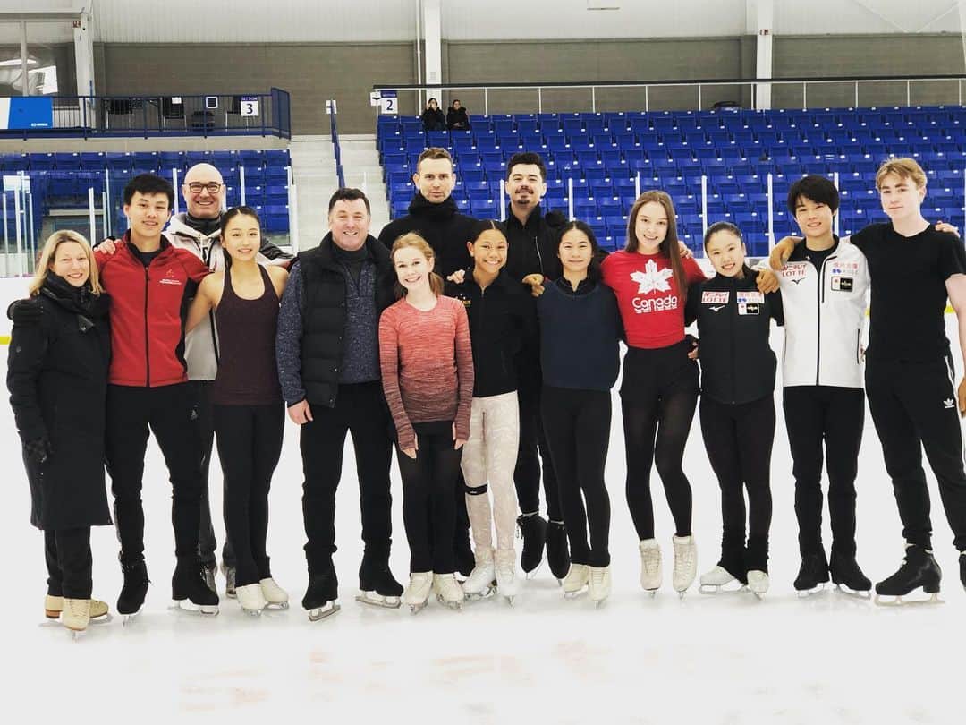 ブライアン・オーサーのインスタグラム：「Junior world team from Toronto cricket club.  Best of luck to everyone #skateoakville #torontocricketclub」